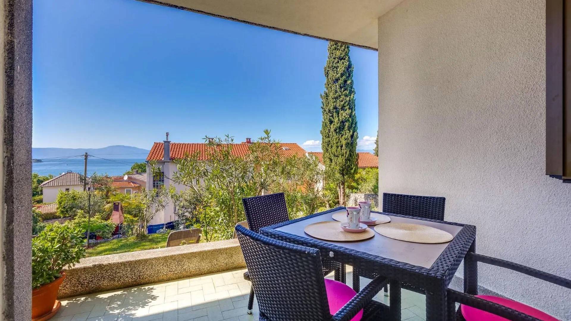 Apartments Vlatkica Malinska 0*,  Croatia